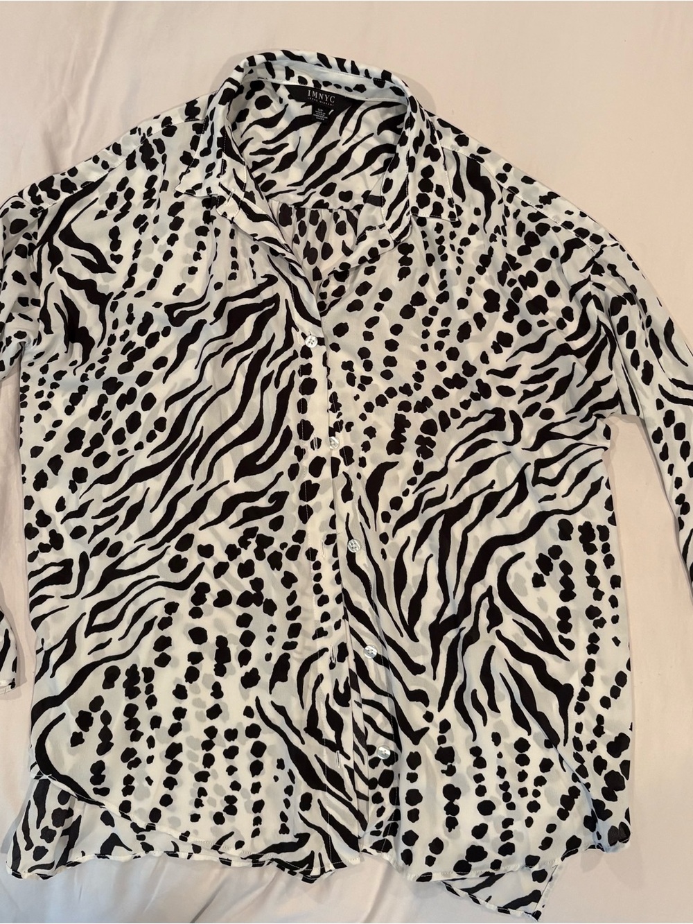 Isaac Mizrahi Black & White Animal Print Button-Up Blouse Small